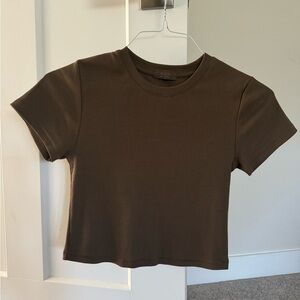 Nuuds baby tee in color mocha